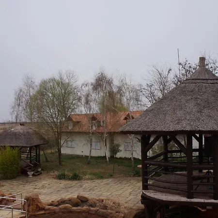 Szoloszem Farm Ośrodek wypoczynkowy *