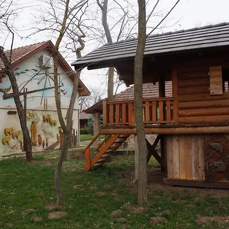 Szoloszem Farm Ośrodek wypoczynkowy *