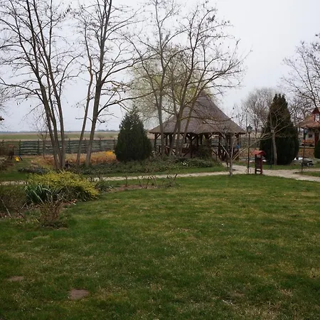 Szoloszem Farm * Tiszaszolos