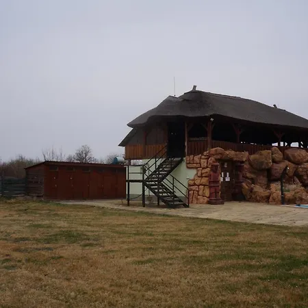 Ośrodek wypoczynkowy Szoloszem Farm *